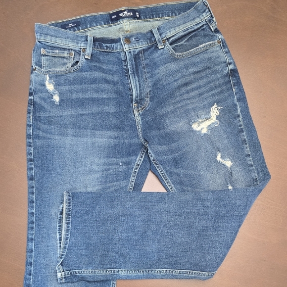 HOLLISTER Men's 34 X 30 Blue Distressed Jeans Boot Epic Flex - Picture 1 of 8